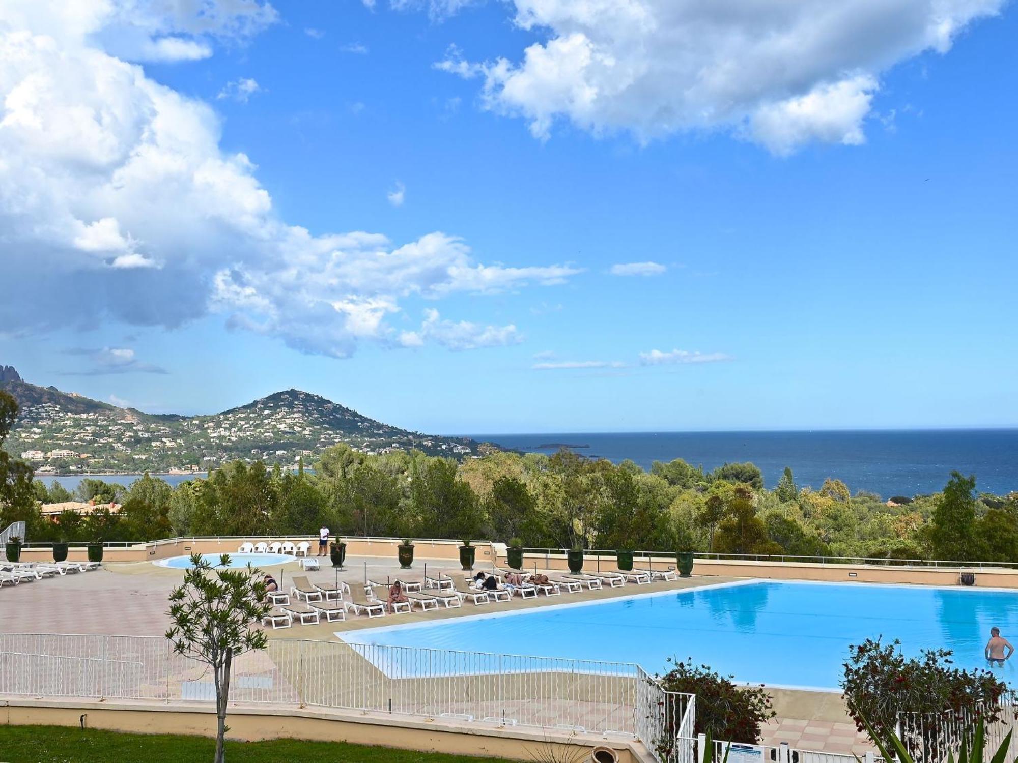 Apartment Village Cap Esterel - Le Village-81 By Interhome Сен-Рафаэль Экстерьер фото