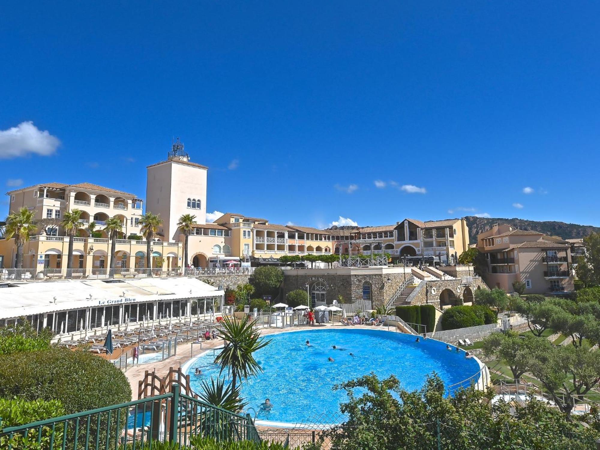 Apartment Village Cap Esterel - Le Village-81 By Interhome Сен-Рафаэль Экстерьер фото